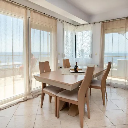 アパート Meli Skála Marión